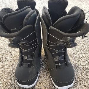 Ride snowboard boots
